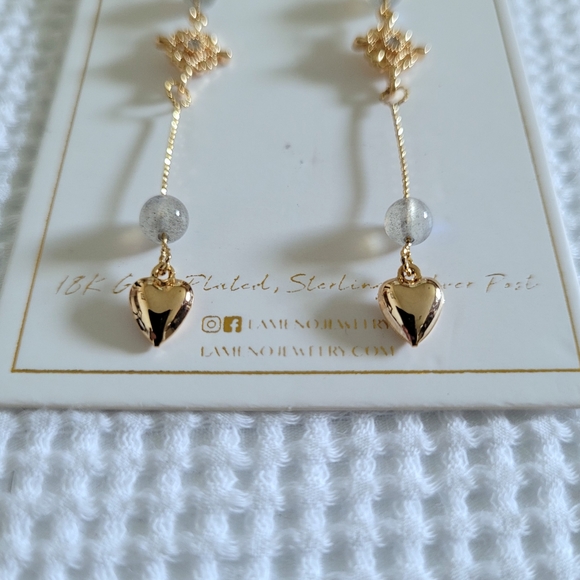 La Meno Saturn🪐 Heart❤ Cascading Earrings - Picture 7 of 16